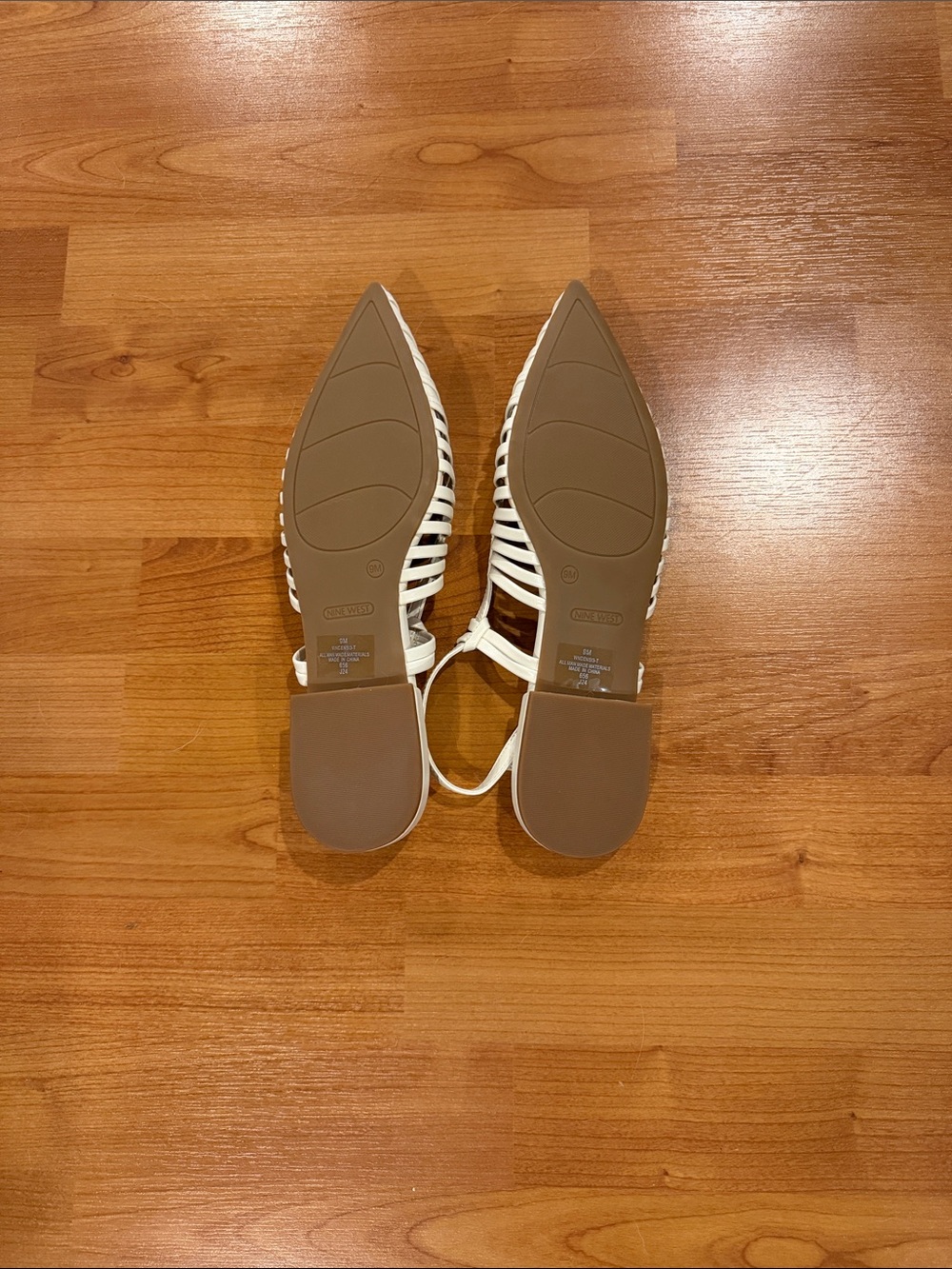 NWOT Nine West Duria Pointed Flats - Picture 4 of 4